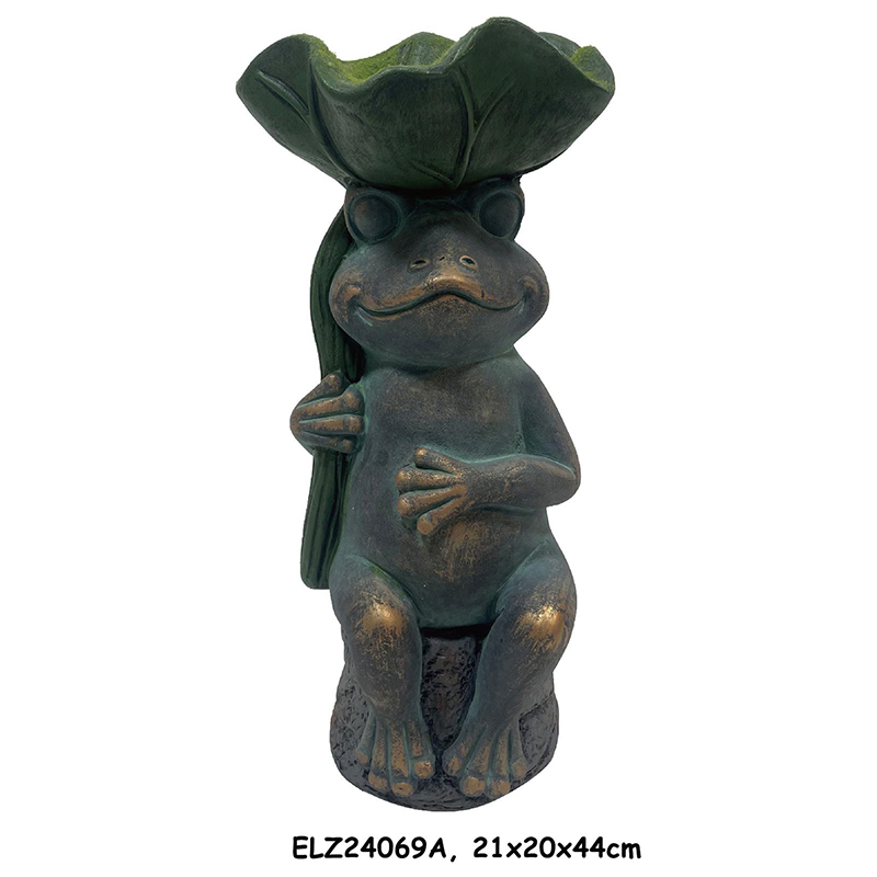 Wholesale Whimsical Frog Holding Lily Pads Lovely Frog Statues Decor For Gardens Patios Indoor Spaces Suppliers, Exporter