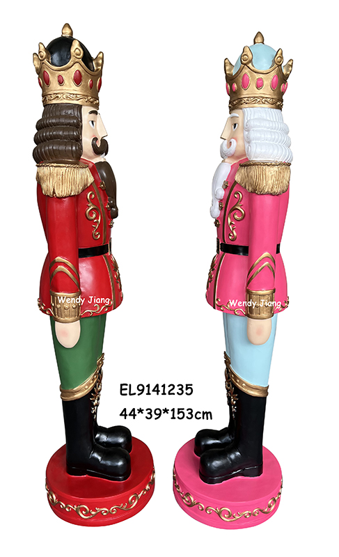 China Resin Handmade Crafts  60.2inch High Nutcrackers Figurines Soldiers Statues Christmas Decorations Supplier, Factories
