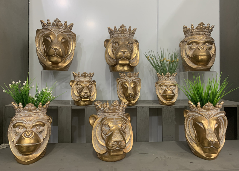 Best Resin Arts & Crafts Tabletop Lion Head Statues Pottery Flowerpot Candle Holde Manufacturers, Supplier