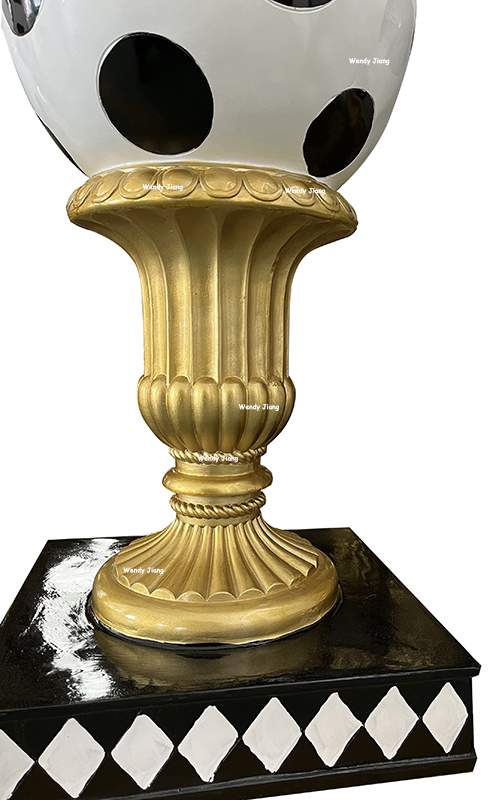 Wholesale Resin Handmade Art & Crafts 71.6inch high Finials Trophy Figurines Christmas Decoration  Exporters, Service