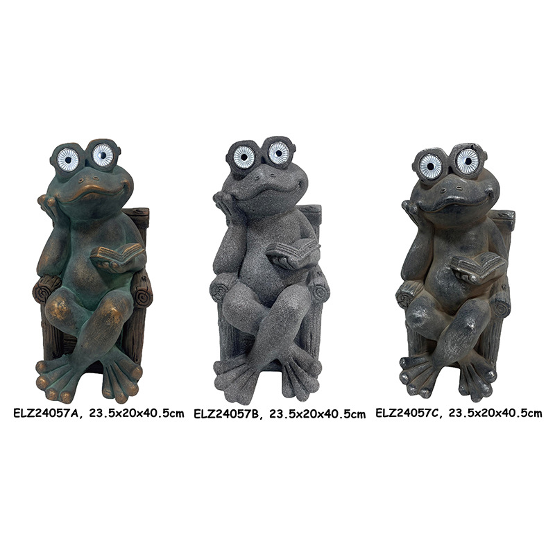 Best Fiber Clay Solar-Powered Playful Frog Statues For Garden Patio Indoor Decor Supplier, Service