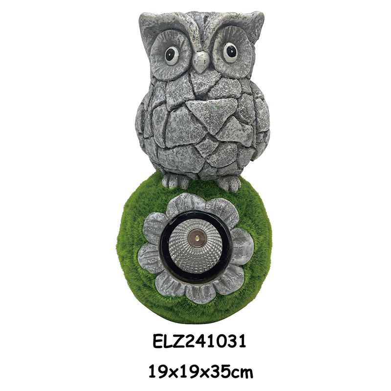 China Whimsical Grass-Flocked Solar Owl Statues Home And Garden Decoration Outdoor Decors Manufacturers, Supplier