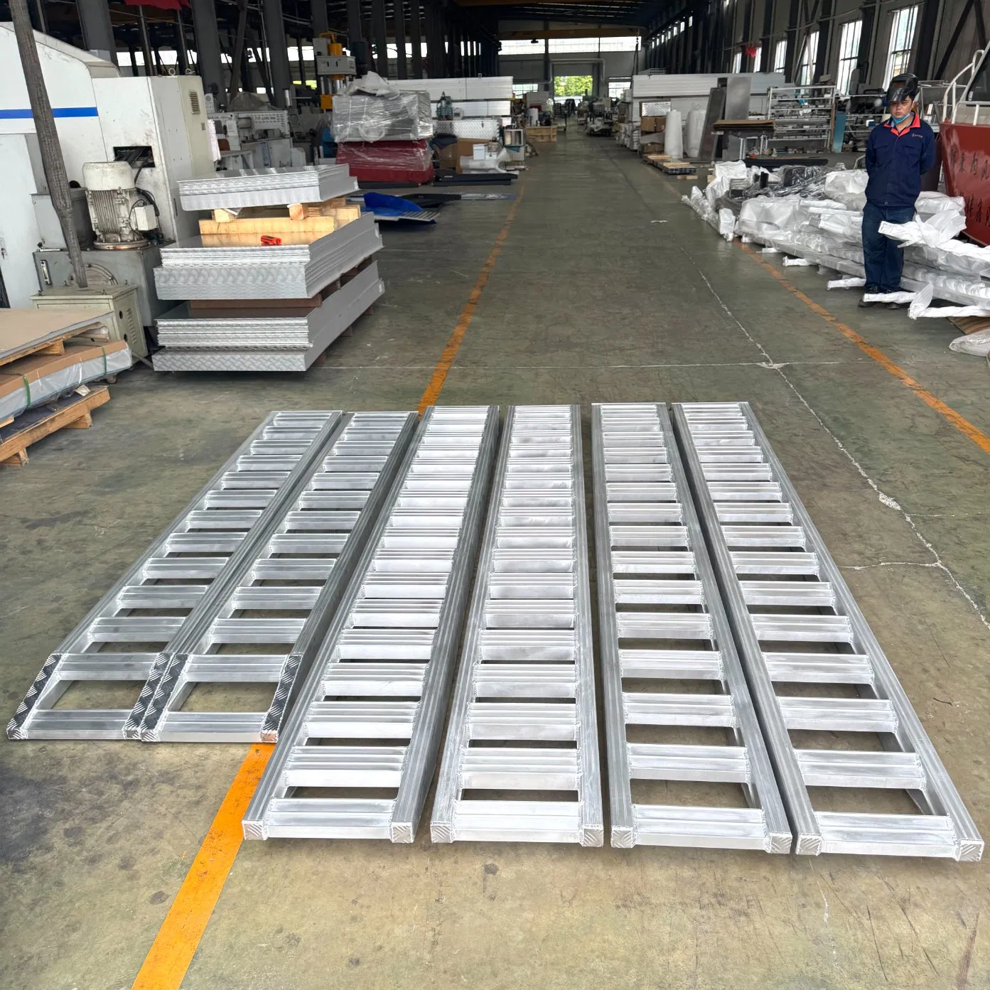 Caixin Cxpd4040 Aluminum Anti-Slip Industrial Grade Heavy Duty Loading Equipment for Forklift Cargo Handling Ramp