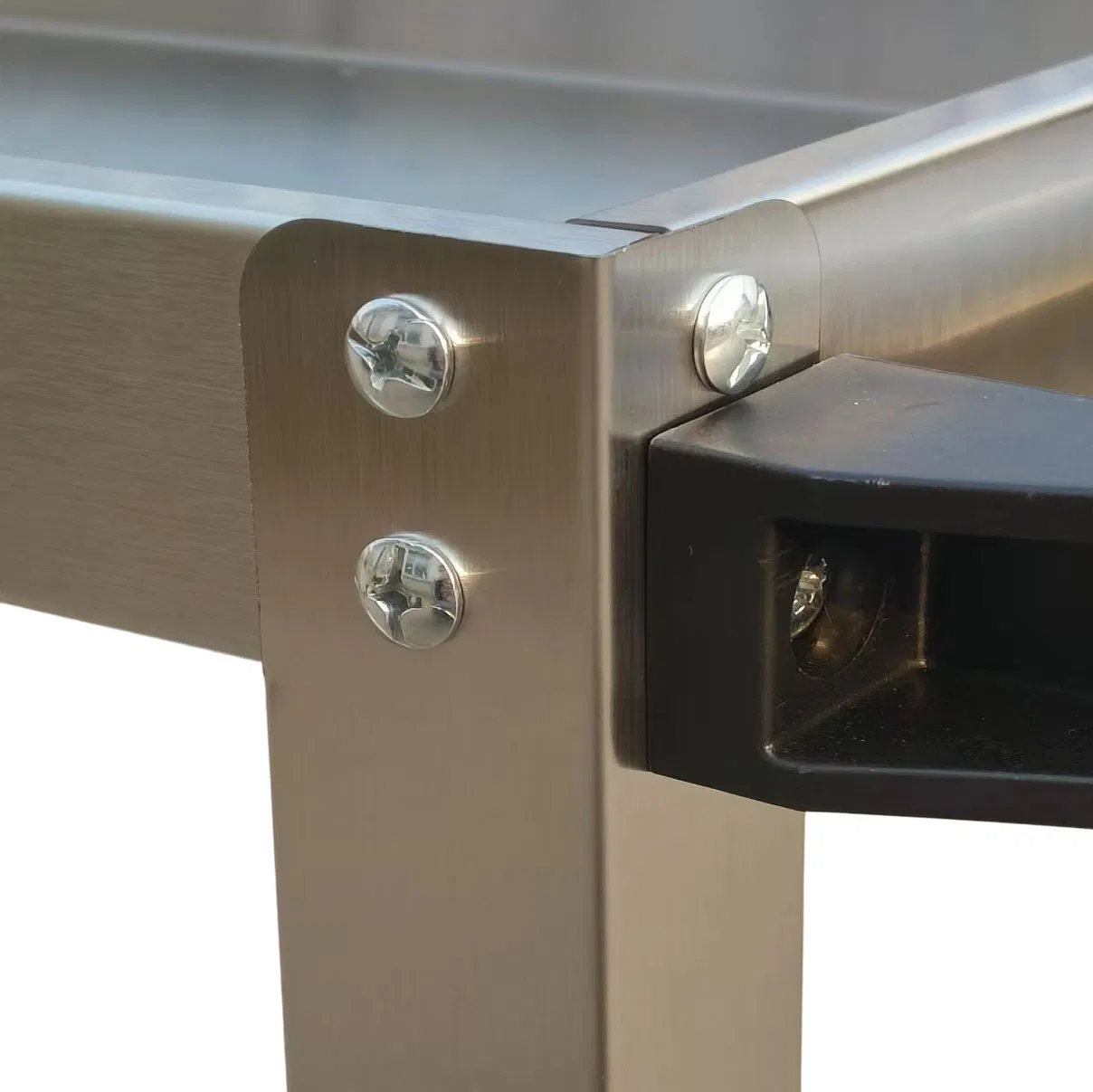 Versatile Heavy Duty Tool Cart for Easy Organization and Mobility