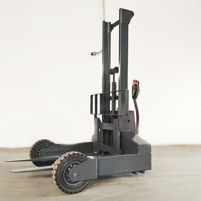 Customizable All-Terrain Pallet Handling Equipment