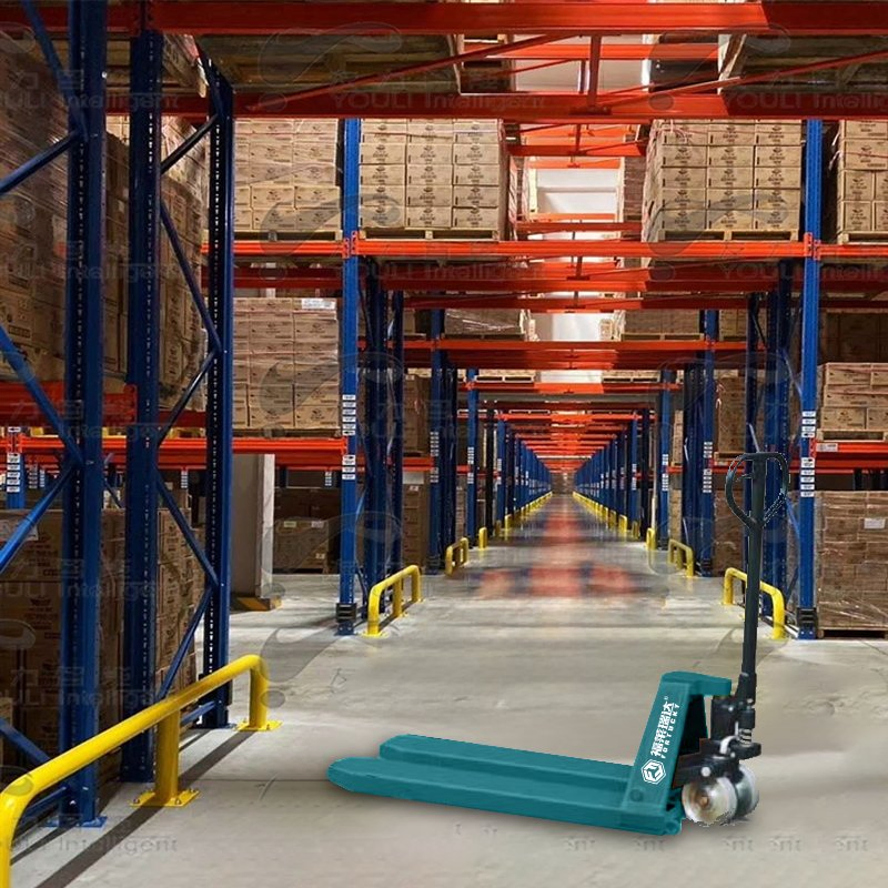 Robust Manual Hydraulic Pallet Truck for Efficient Cargo Handling