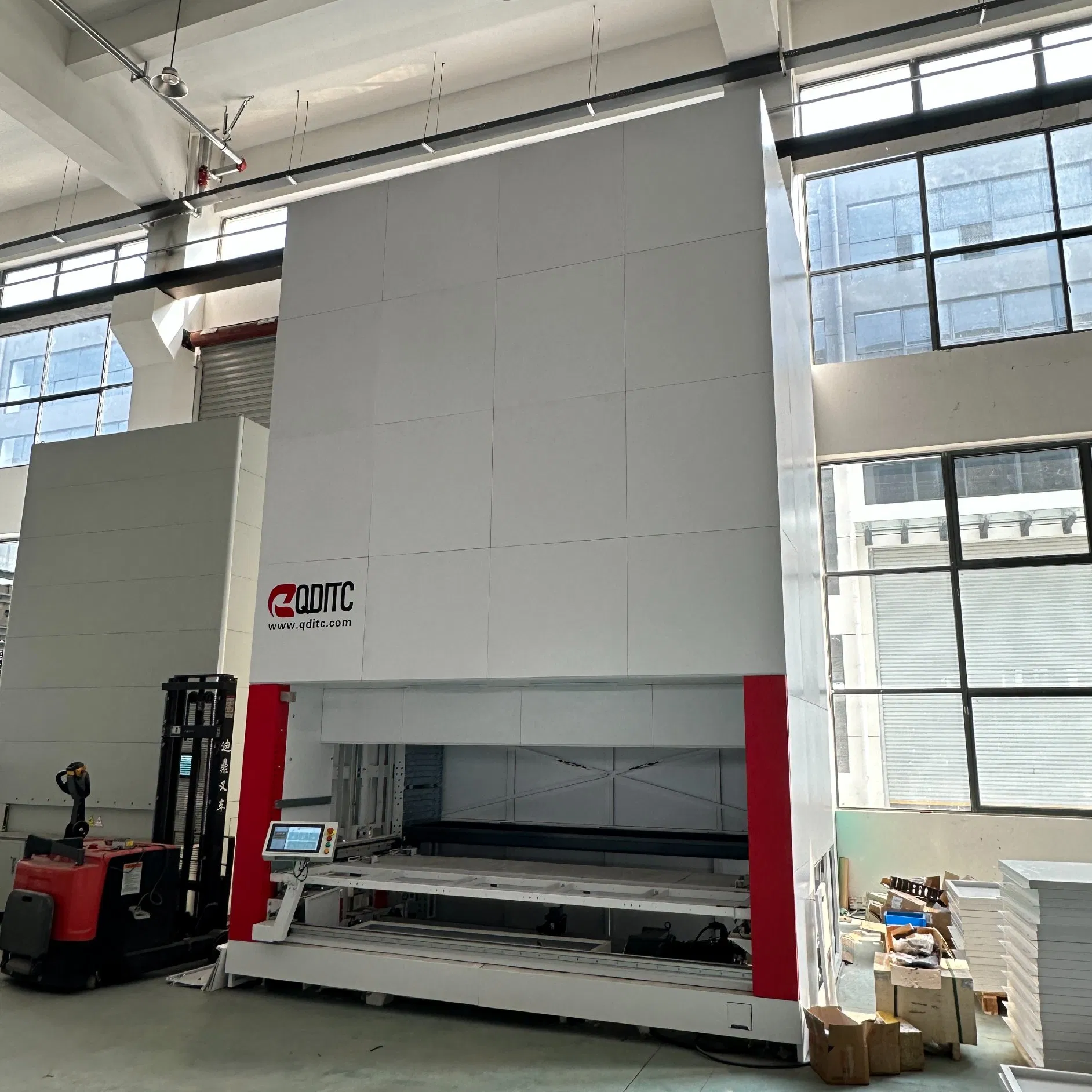 Advanced Warehouse Solutions Featuring Smart Automated Storage Systems Today