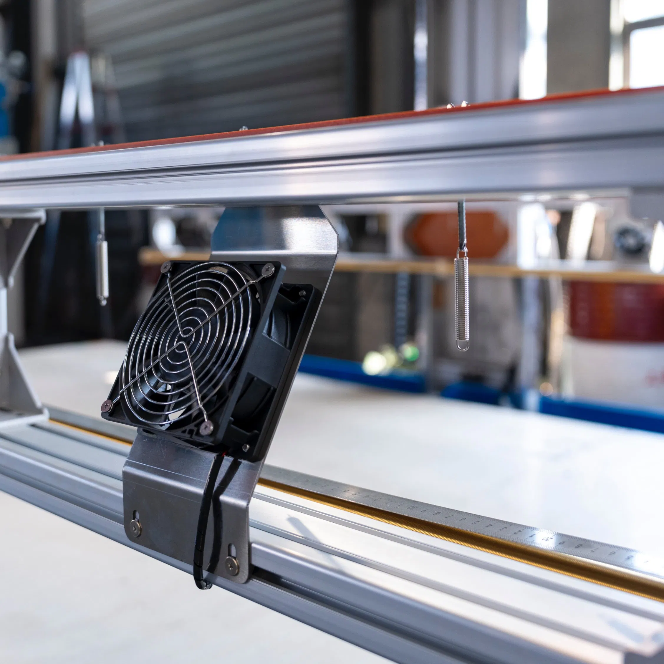 Portable EPS CNC 2D Cutting Equipment with LED Workspace Lighting and Emergency Stop Functionality