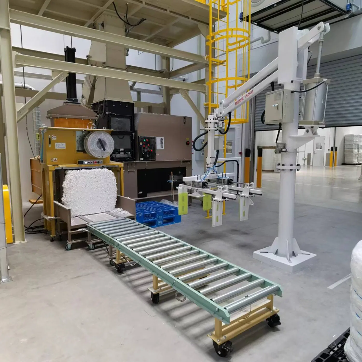 Efficient Cotton Roll Lifting Tool for Streamlined Material Handling