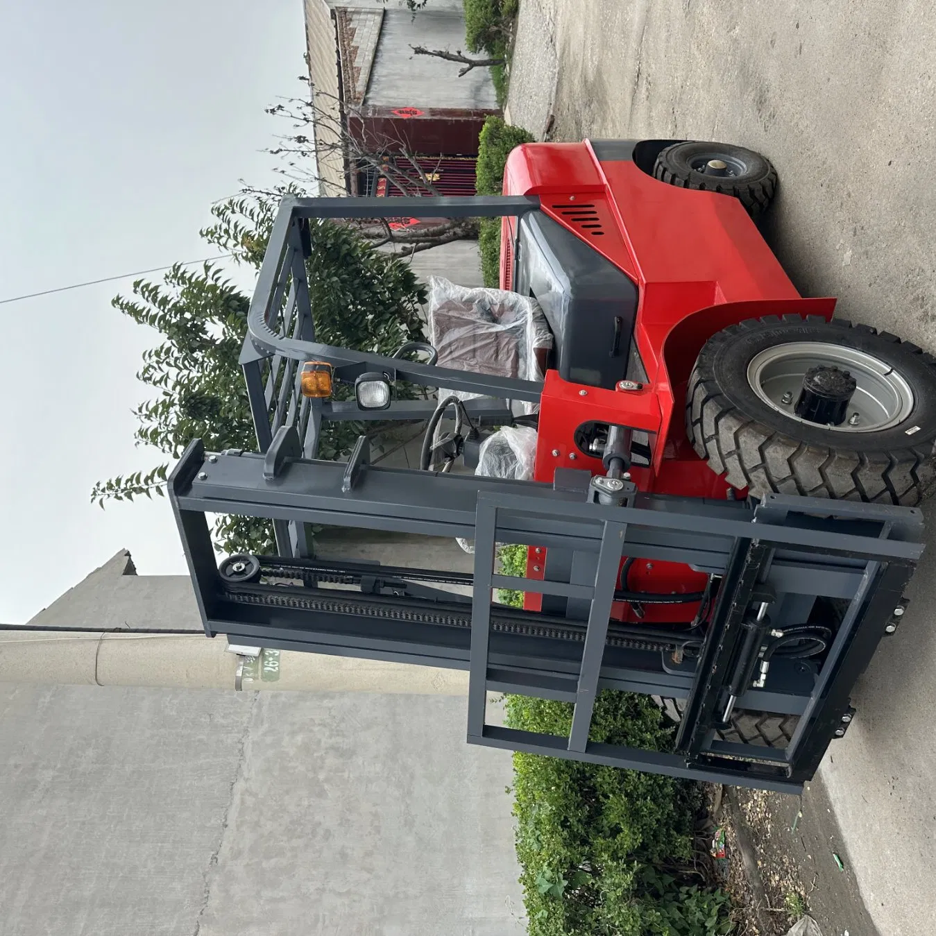 Riding Electric Forklift Made in China Cargo Handling Truck Energy Saving and Environmental Protection