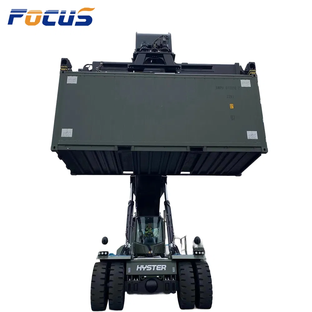 Cargo Handling Equipment at Ports, 45 Ton Reachstacker for Shipping Container Loading/Unloading