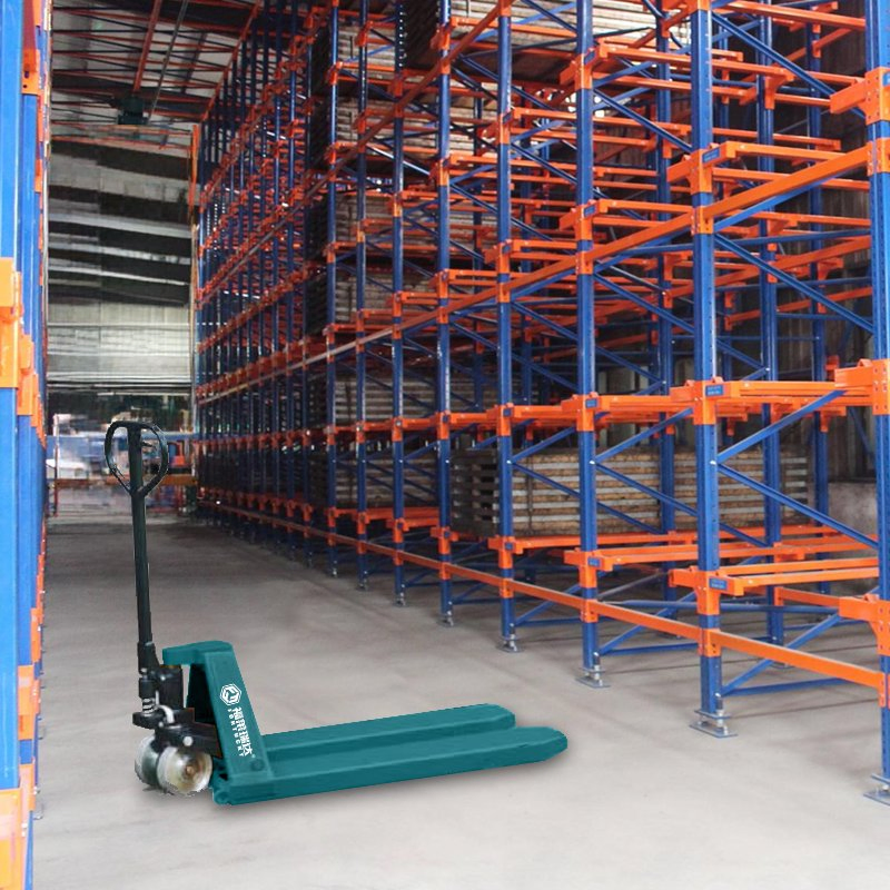 Robust Manual Hydraulic Pallet Truck for Efficient Cargo Handling