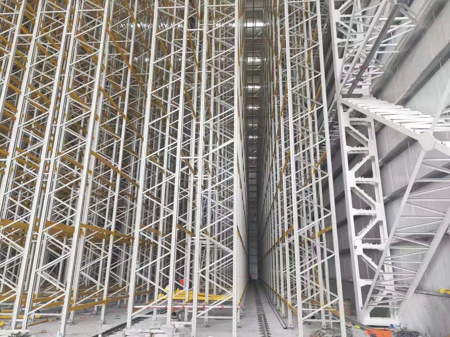 Adjustable Warehouse Racking Systems for Efficient Storage Solutions