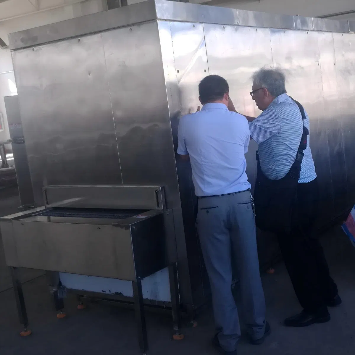 Advanced CE &amp; ISO9001 Certified 1500kg/H Industrial Freezing Equipment