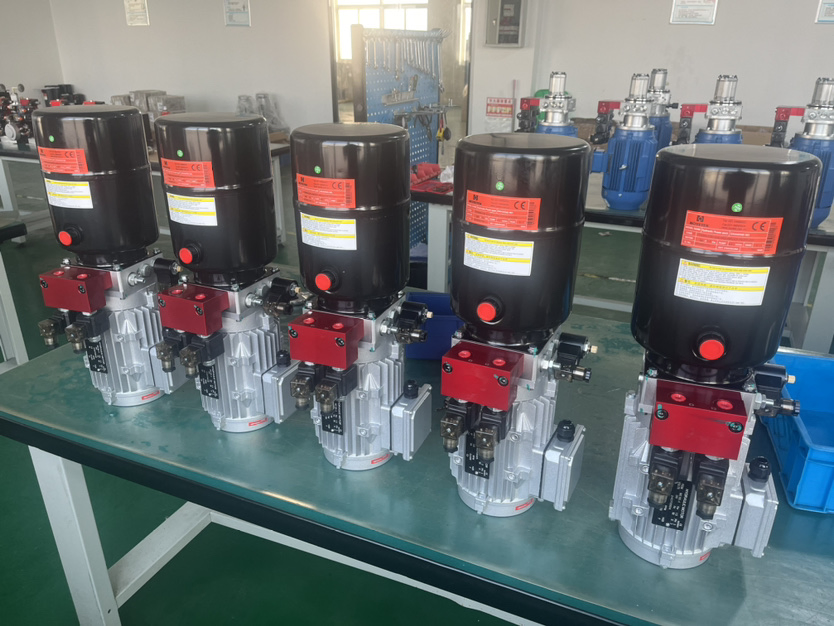 Hydraulic Cylinder Double Acting Pneumatic Oil Jack Extension Retraction Iron Material Hydraulic Tools for Lifting and Handling