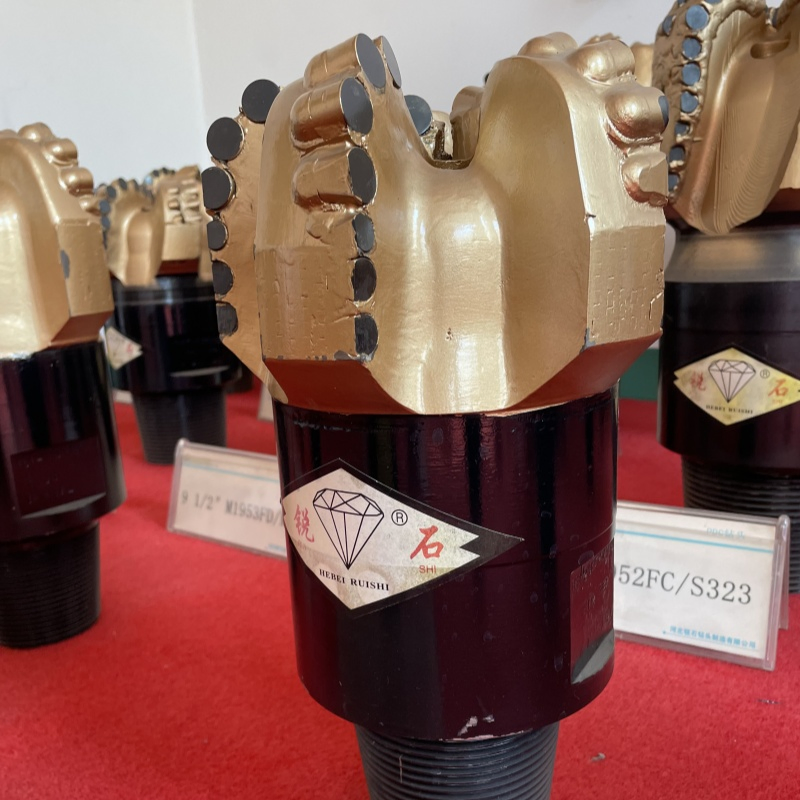 Oil Well Tungsten Carbide Tricone Roller Drill Bit 9-1/2 Inch Steel Body PDC Bit Mining Well Diamond Drilling Tools Water Well Drill Bit API Drilling Bit