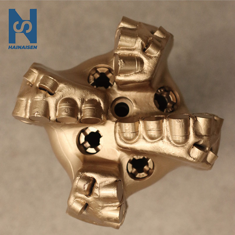 8-1/2"PDC Drill Bit Anti-Sticking High Slag Removal 2.5X Wear Self-Made Cutters 8300m