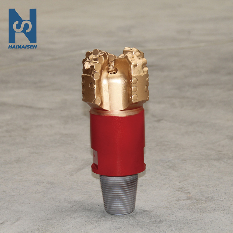 8-1/2"PDC Drill Bit Anti-Sticking High Slag Removal 2.5X Wear Self-Made Cutters 8300m