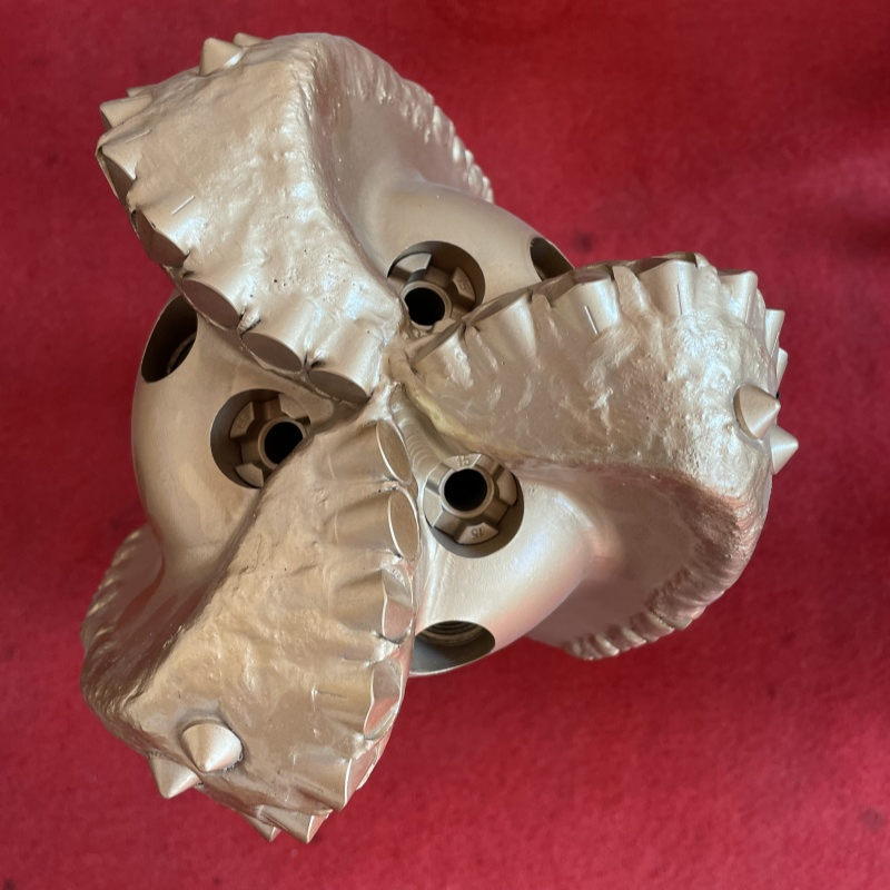 Oil Well Tungsten Carbide Tricone Roller Drill Bit 9-1/2 Inch Steel Body PDC Bit Mining Well Diamond Drilling Tools Water Well Drill Bit API Drilling Bit