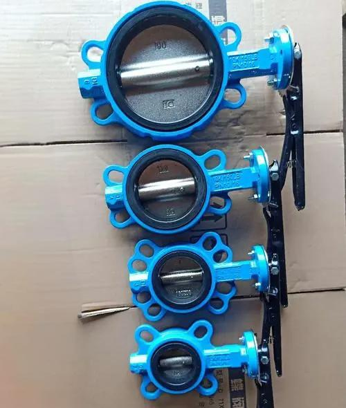 CE DN200 DN65 DN150 Cast Iron Soft Sealing Center Line Manual Lever Wafer Butterfly Valve for Water Fire Protection