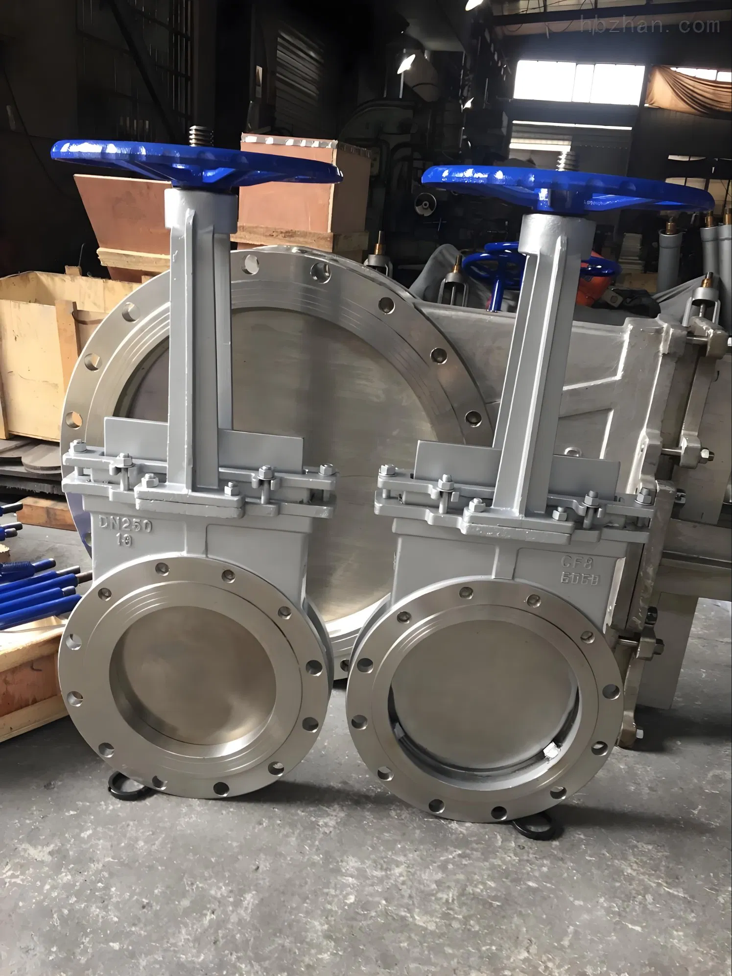 CE ANSI Pn16 Pn25 DN100 DN80 DN500 Stainless Steel CF8 Ss Flange Knife Gate Valve with Pneumatic Actuator