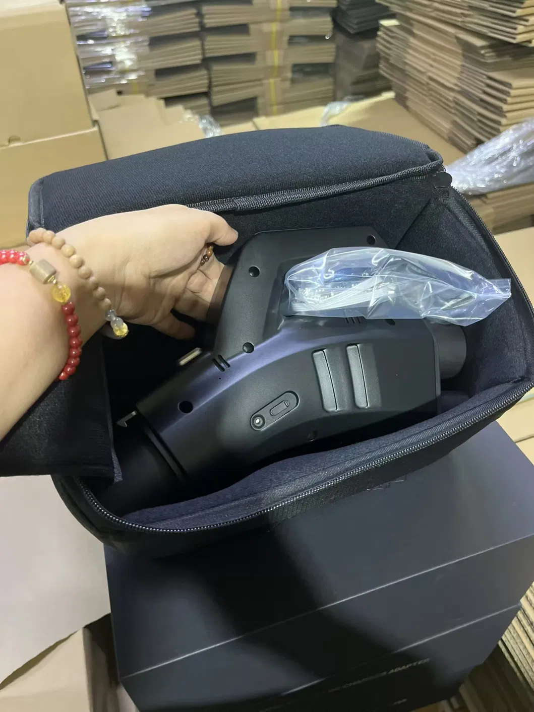 محطة شحن المركبات الكهربائية 120kw شاحن المركبة الكهربائية CCS2 إلى محول Gbt