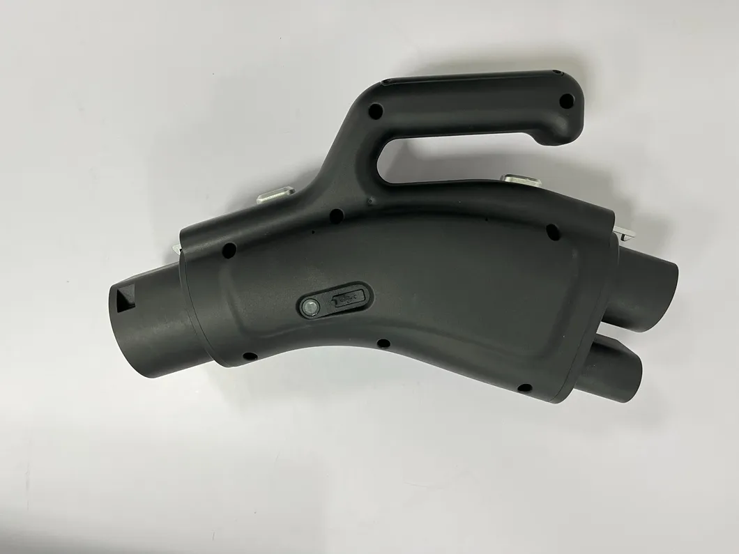 محول شاحن السيارة الكهربائية عالي الجودة 200A EV CCS2 إلى GB/T