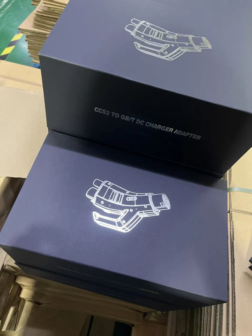 محول شاحن السيارة الكهربائية عالي الجودة 200A EV CCS2 إلى GB/T