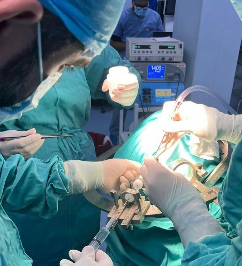 Neurosurgery Stereotactic Frame System with New Software