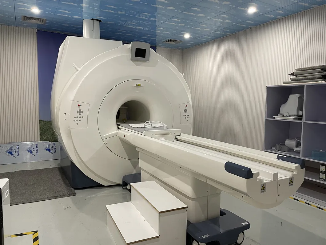 Superconducting MRI System View