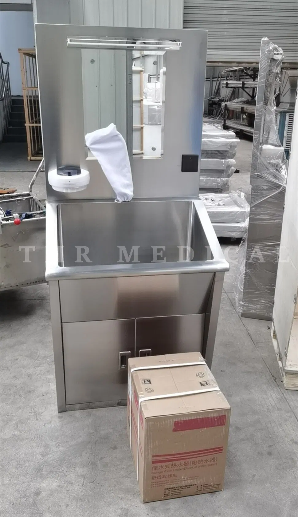 Stainless Steel Surgical Scrub Sink Washing Trough Soap Sensor Taps (THR-SS011)