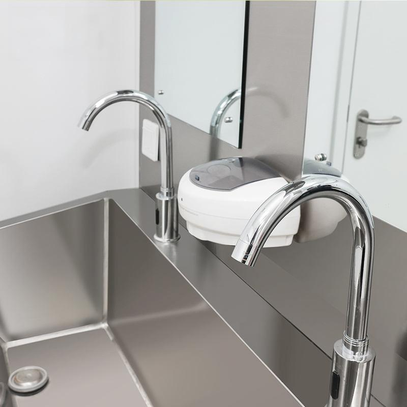 Factory Foot Pedal Hand Wash Sink 304 Stainless Steel Medical Surgical Operating Theatre Scrub Sink for Hospital