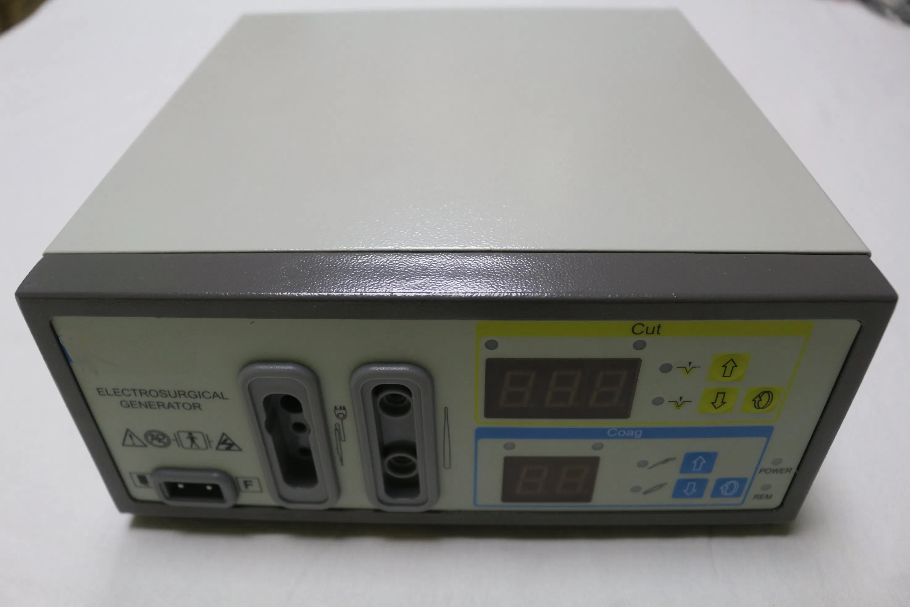 Ltsg12 Cautery Machine Esu 100W Four Mode Hf Portable Digital Surgery Electrosurgical Generator Unit for Cutting Surgical