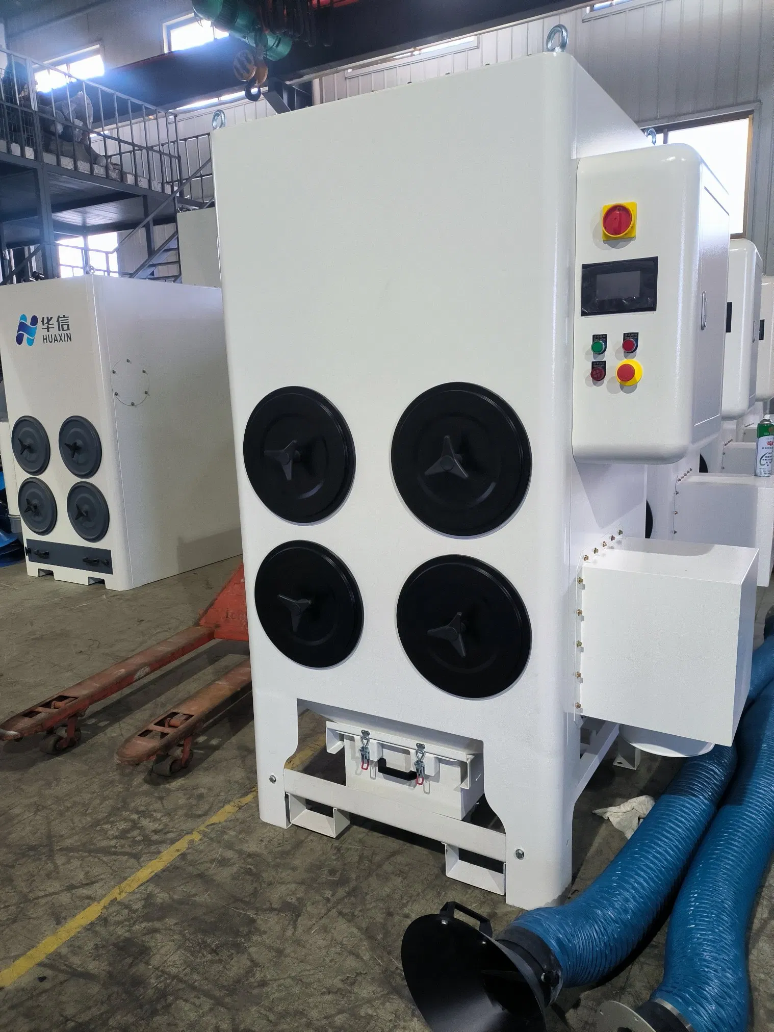 Advanced Fume Extraction System for Efficient Soldering Workstations