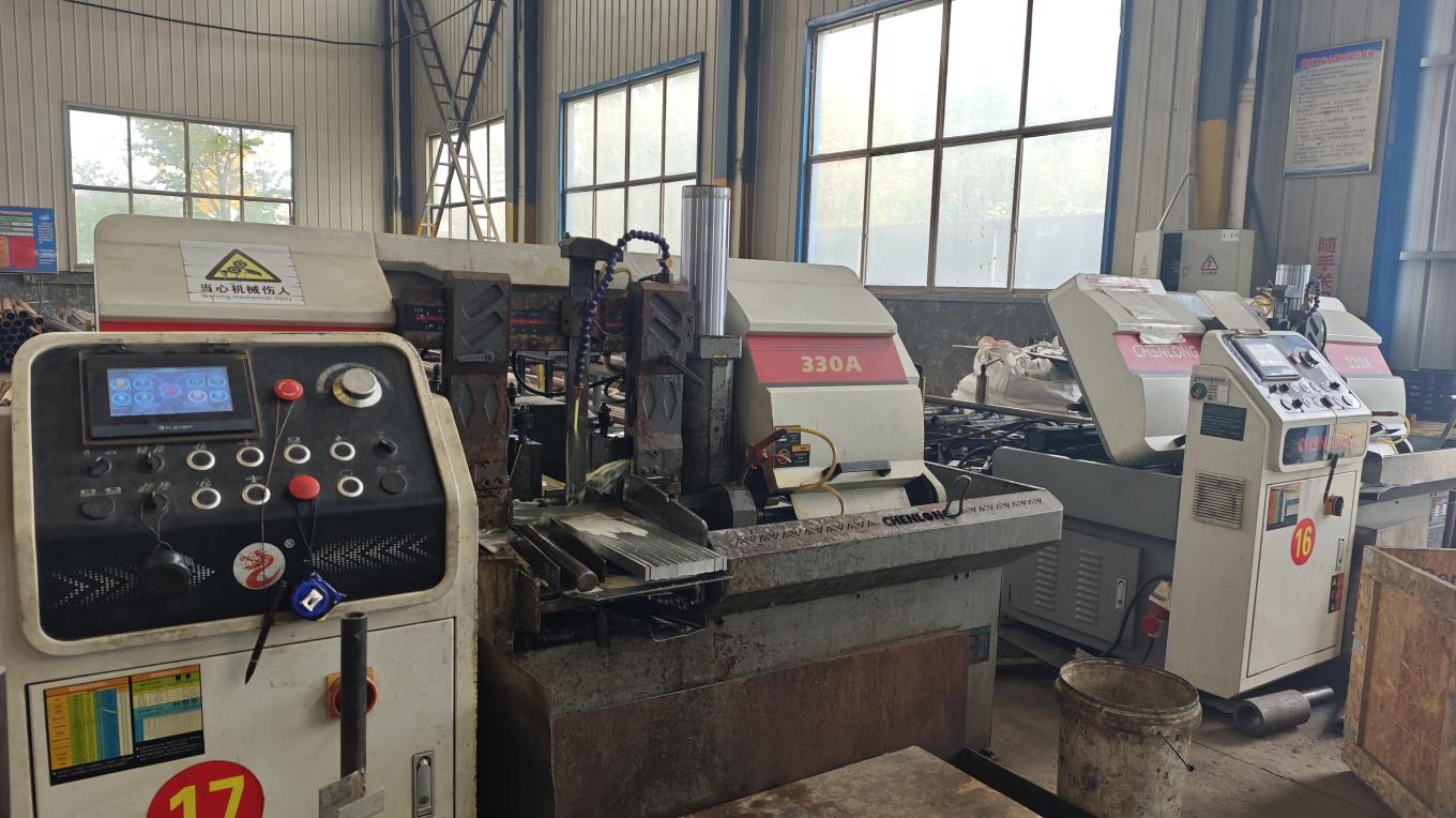 Emfix Medical sawing machine for precise component fabrication