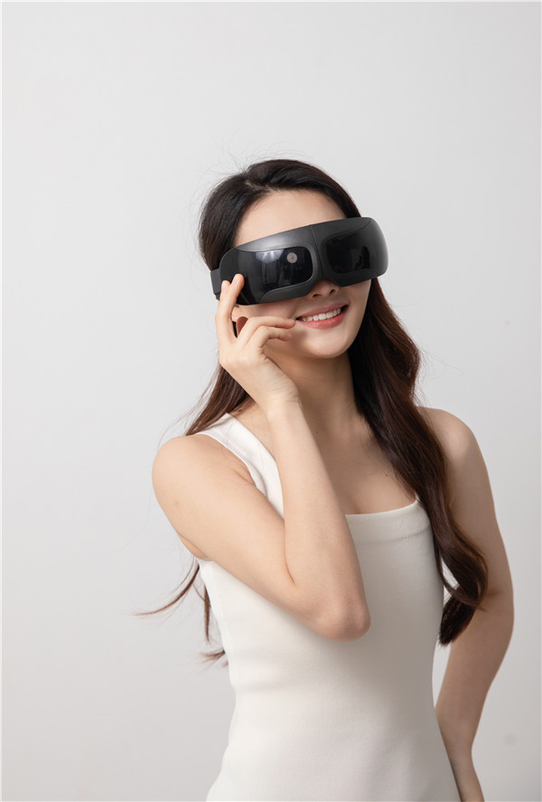 Eye Massager Detail 3