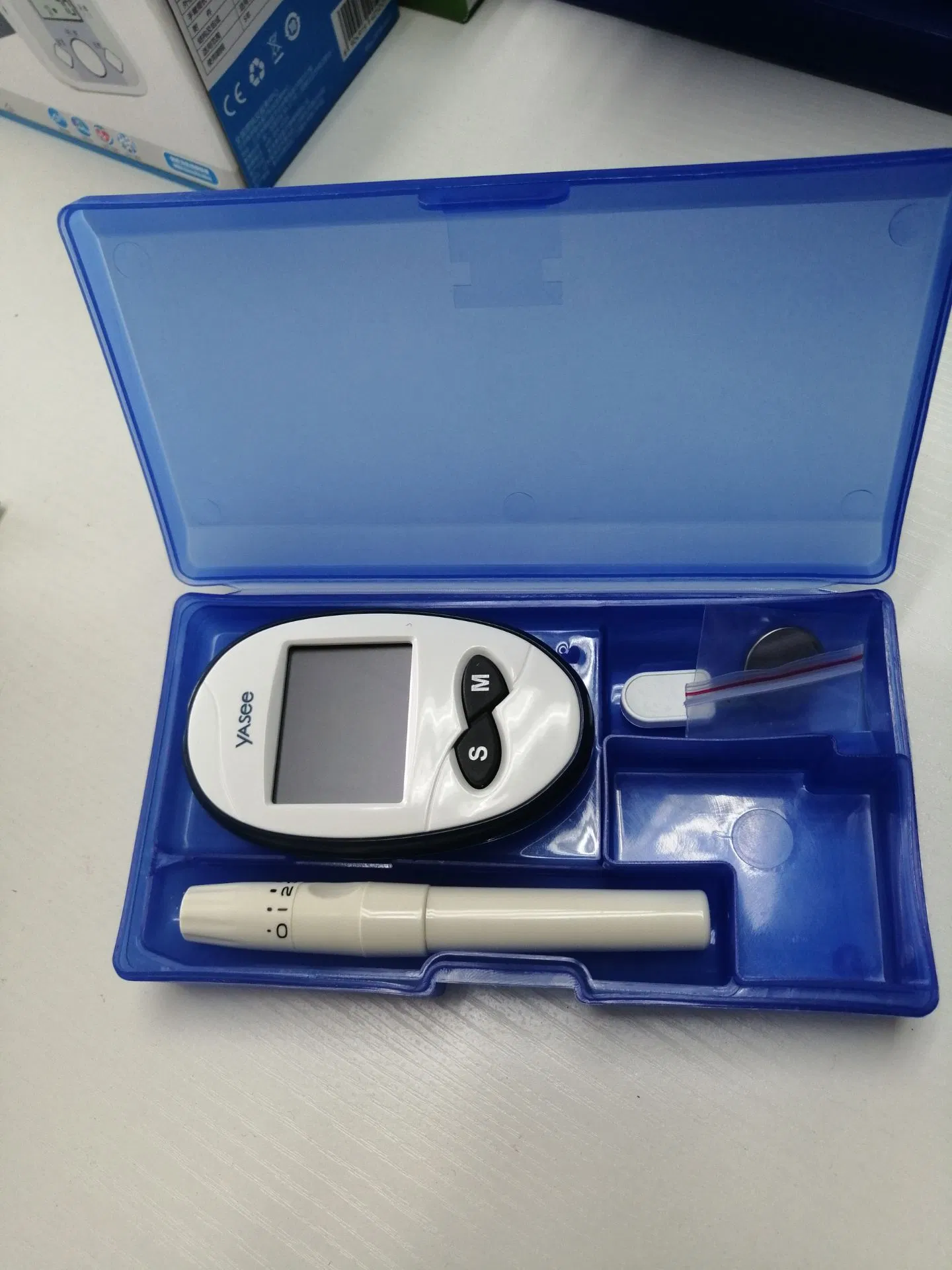 Medidor de glucosa en sangre portátil multifuncional