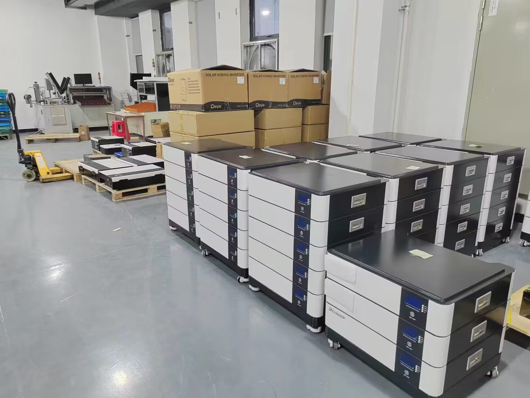 Large Capacity 48V 10KW 20KW 30KW 50KW Lithium Ion Battery Pack Energy Storage Battery And Inverter All In One
