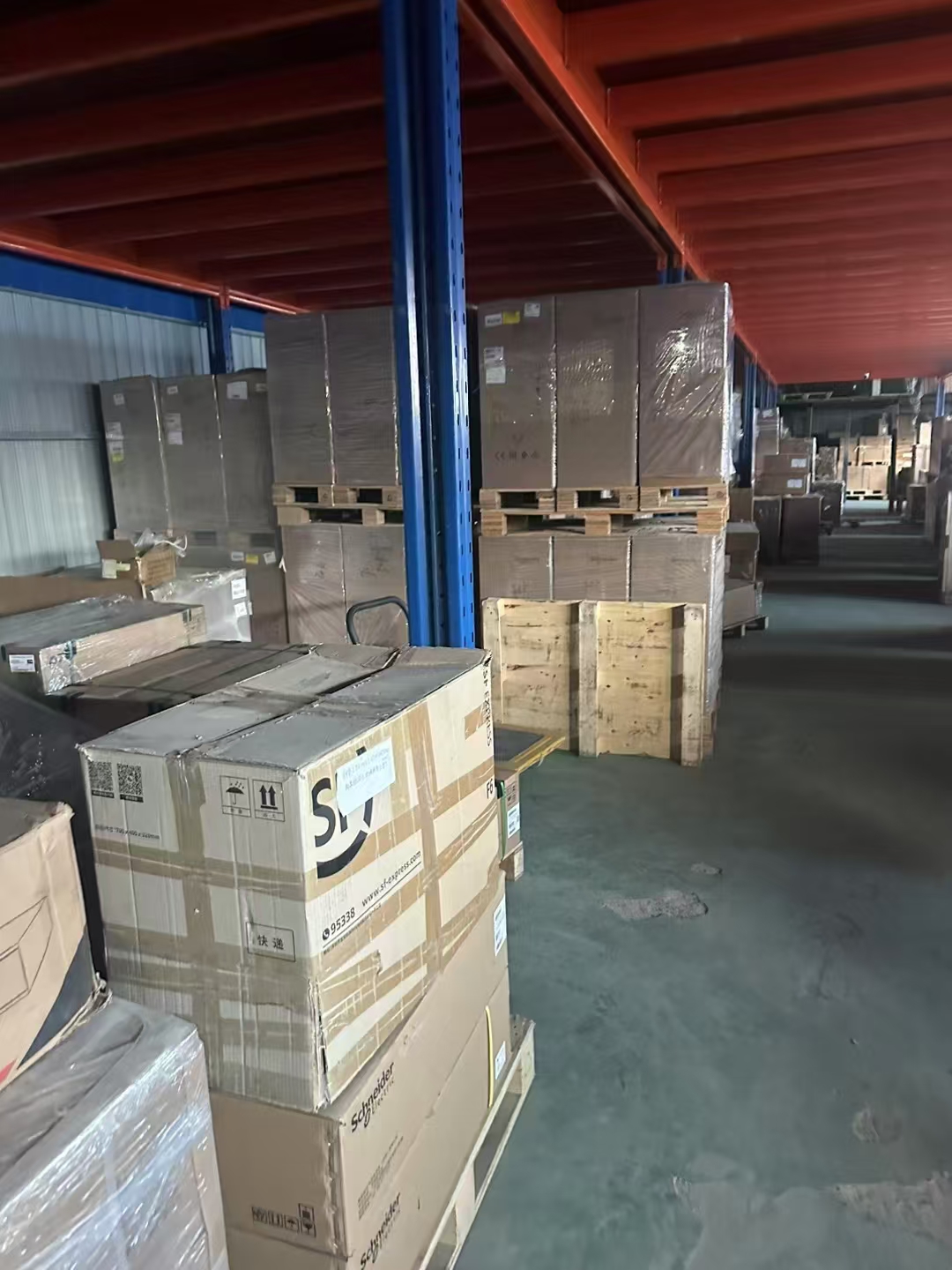APC Schneider SPM10K UPS Lithium Battery for Computer Server Network Equipment 10KVA/10KW Backup Power