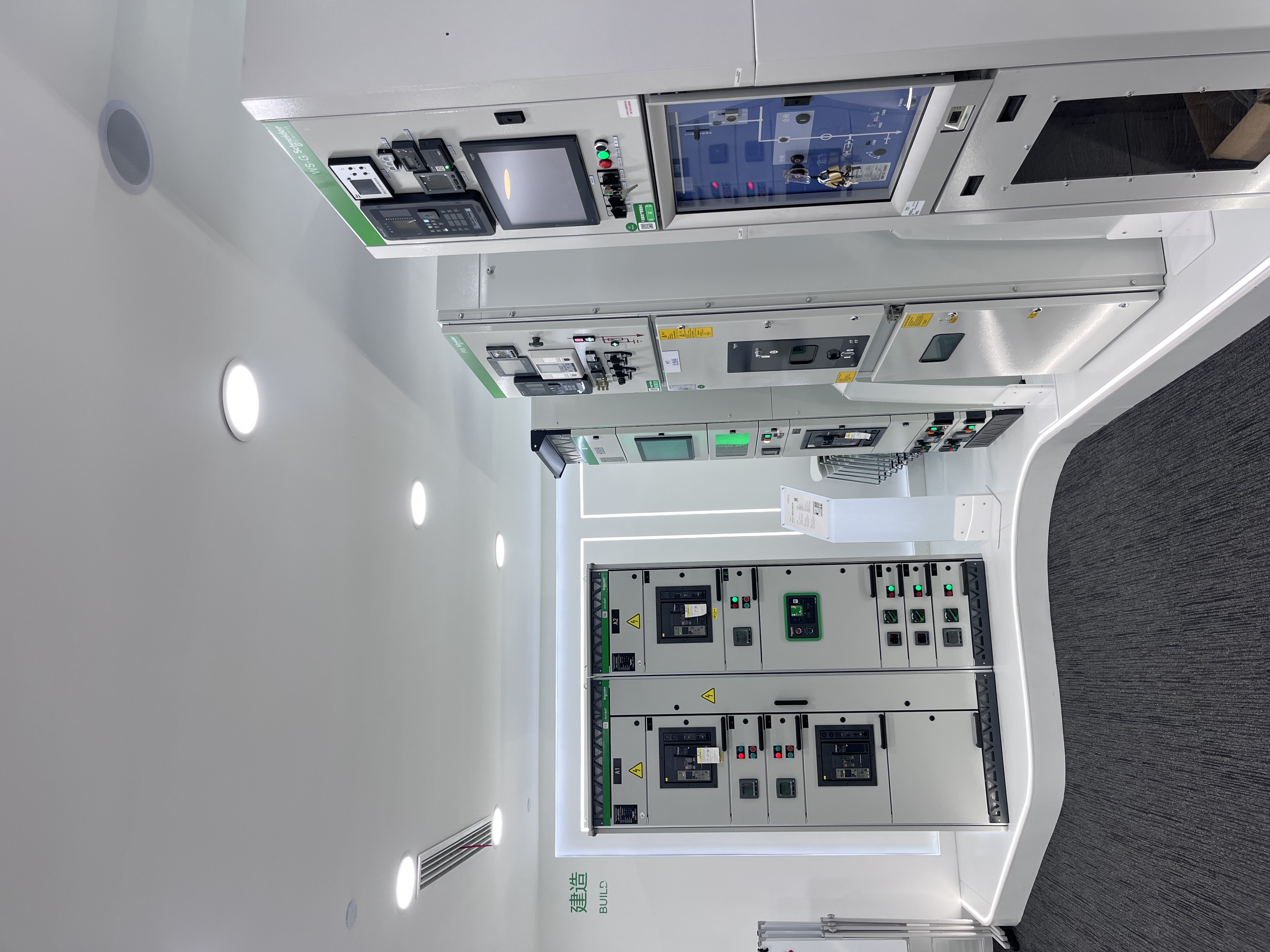 APC Schneider SPM10K UPS Lithium Battery for Computer Server Network Equipment 10KVA/10KW Backup Power