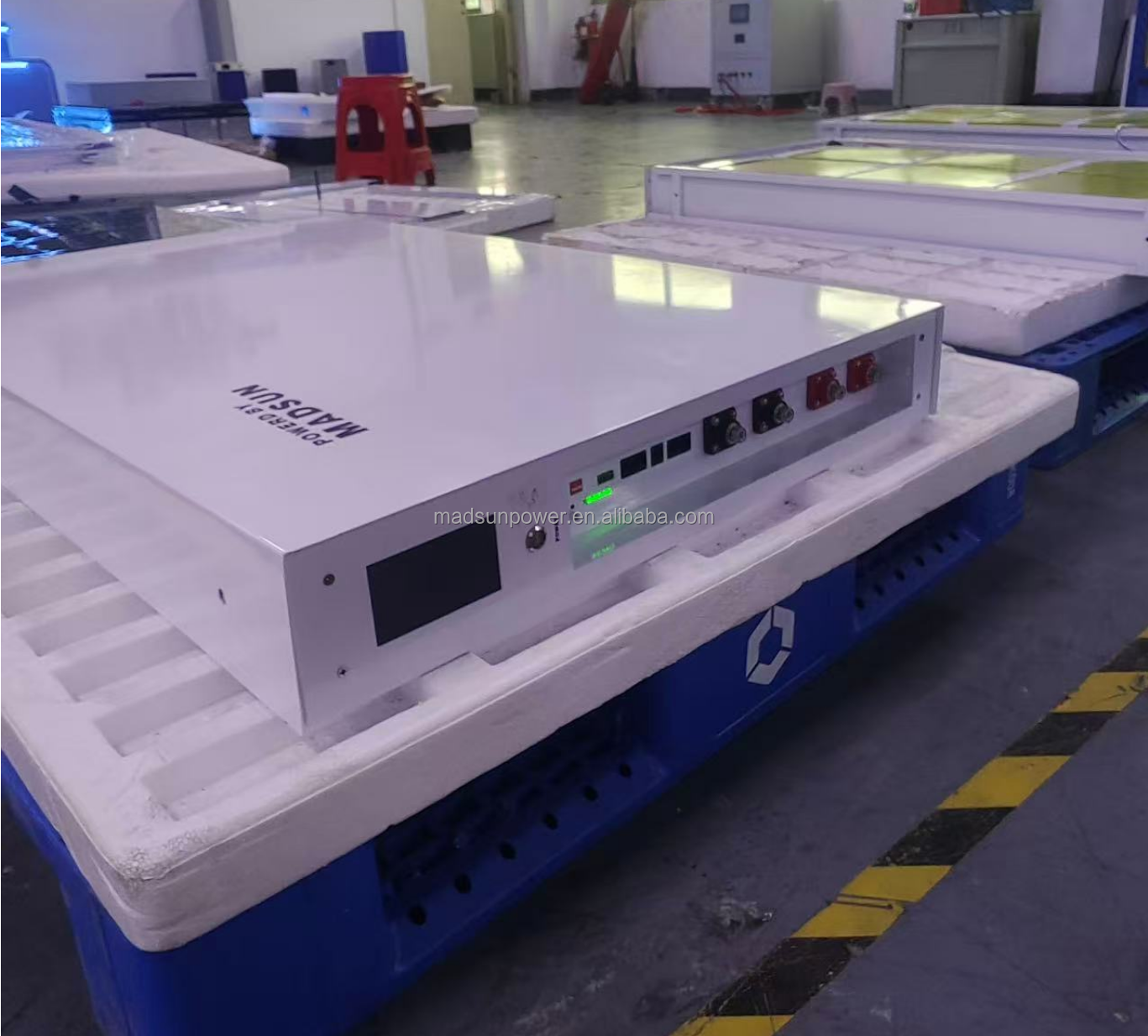 Madsun Rechargeable 21.5kWh 20kWH 15kWh BYD Blade Battery Home Camper Solar Storage Battery Lifepo4 Battery 51.2V 420Ah 300Ah