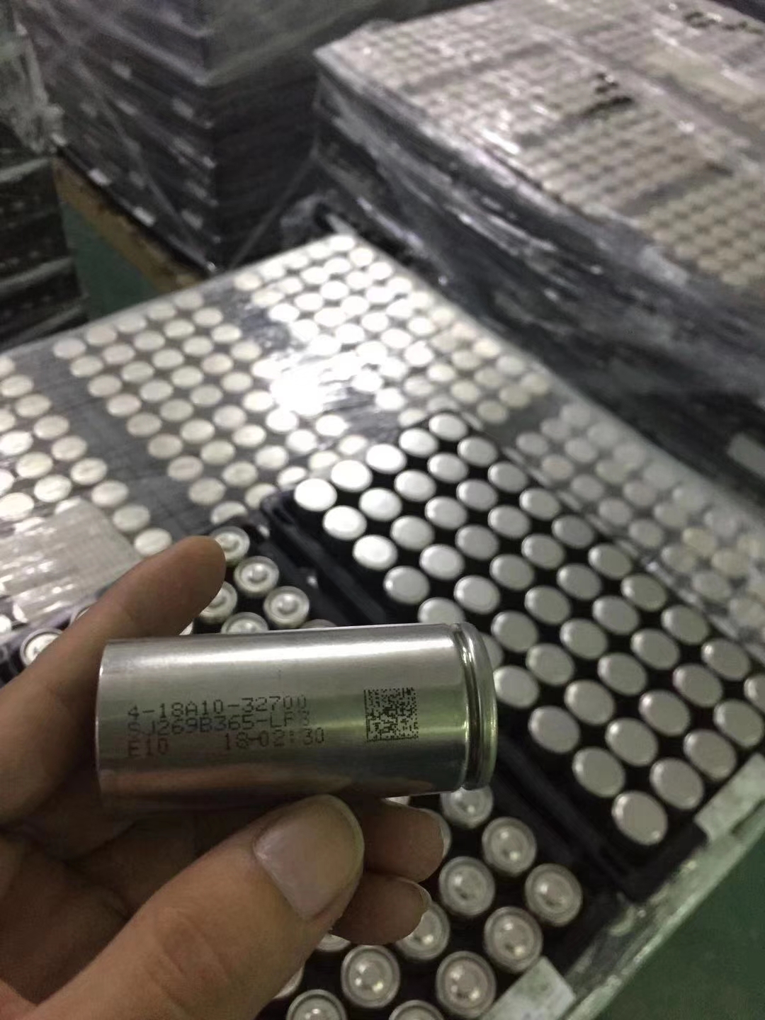 High Quality 32700 Battery Cell 3.2V 6000Mah Lifepo4 Battery for EV/PHEV UPS