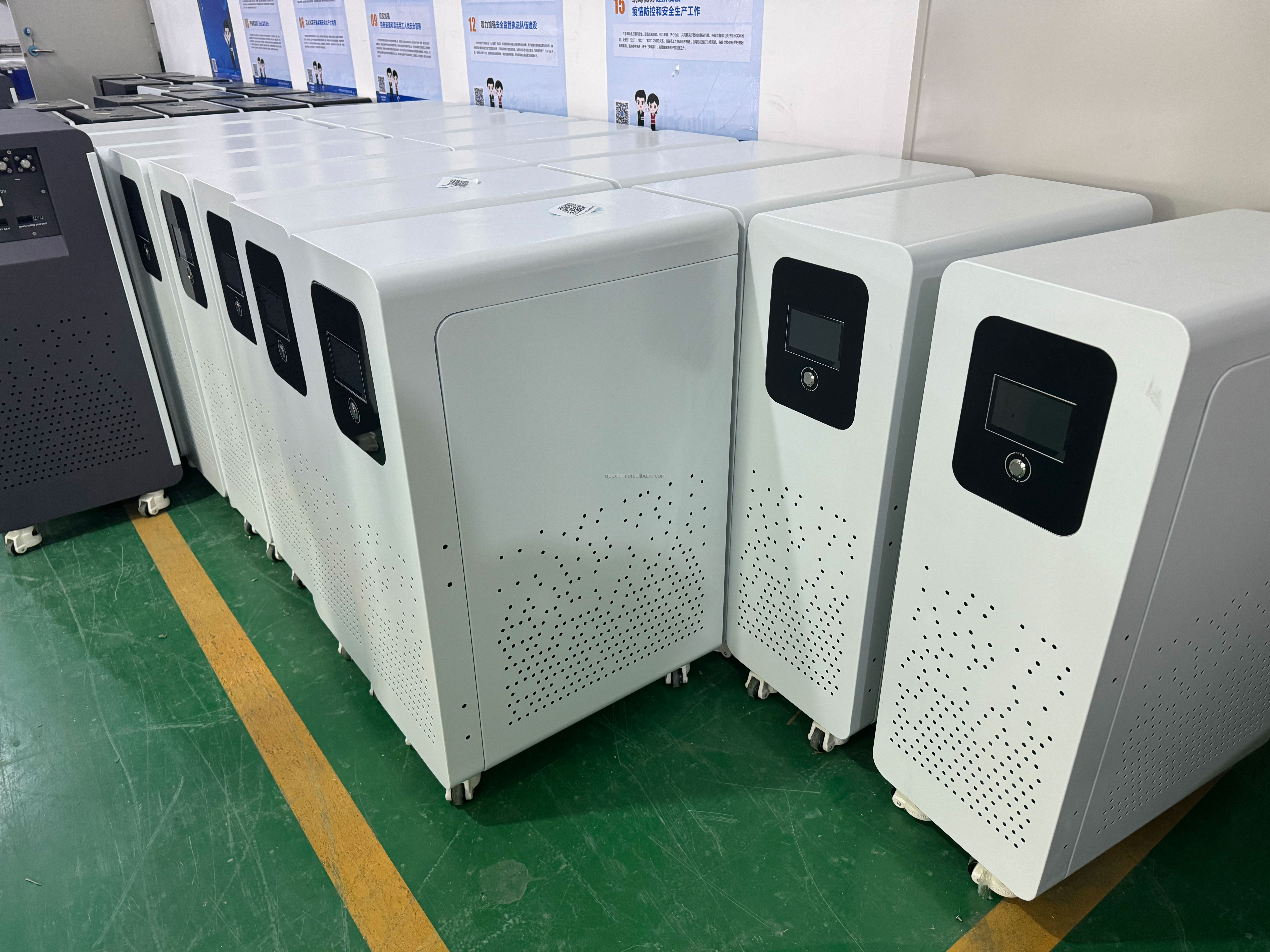 EU Stock Solar Home Energy Storage Lithium Ion Battery Pack 15kwh 20kwh 30kw 48v 600ah 900Ah Lifepo4 51.2v 300ah Lithium Battery