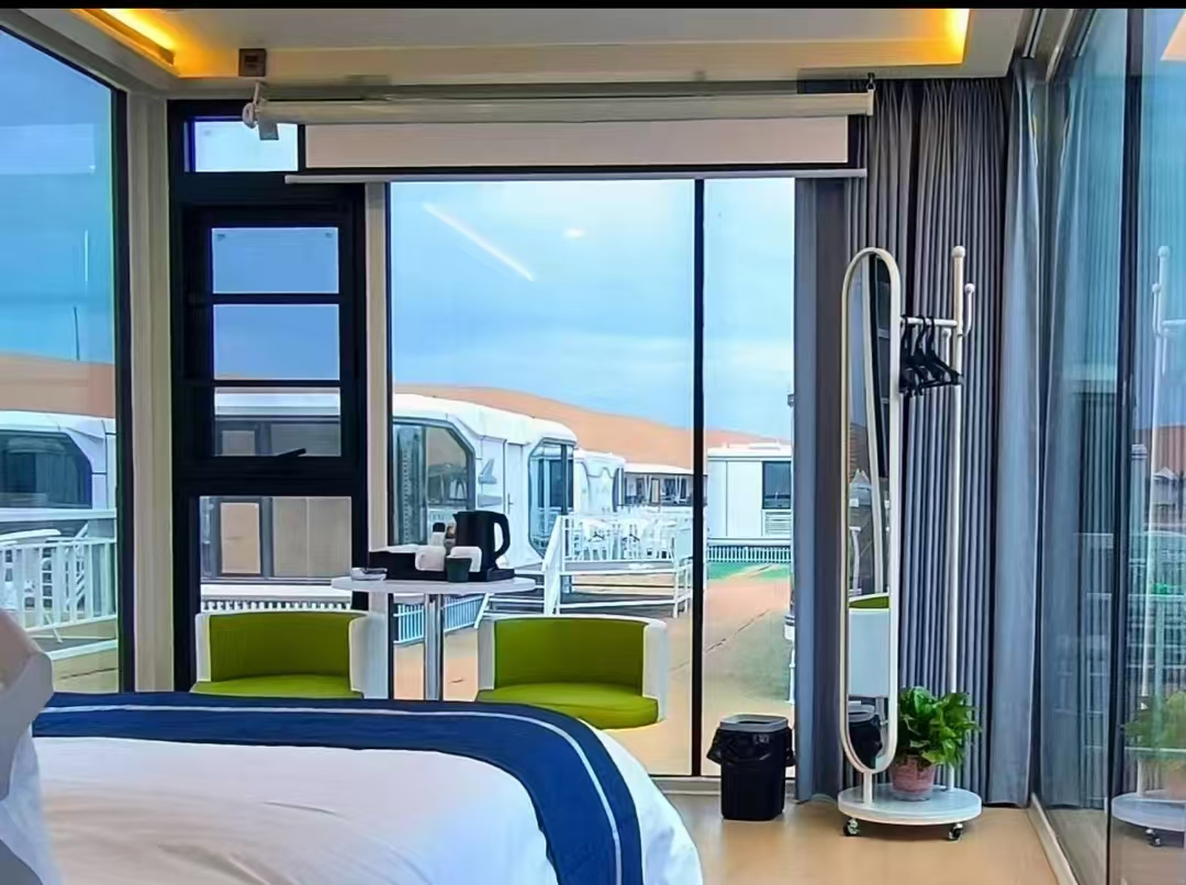 Inflatable Air Dome Greenhouse: Versatile Capsule Hotel Solution