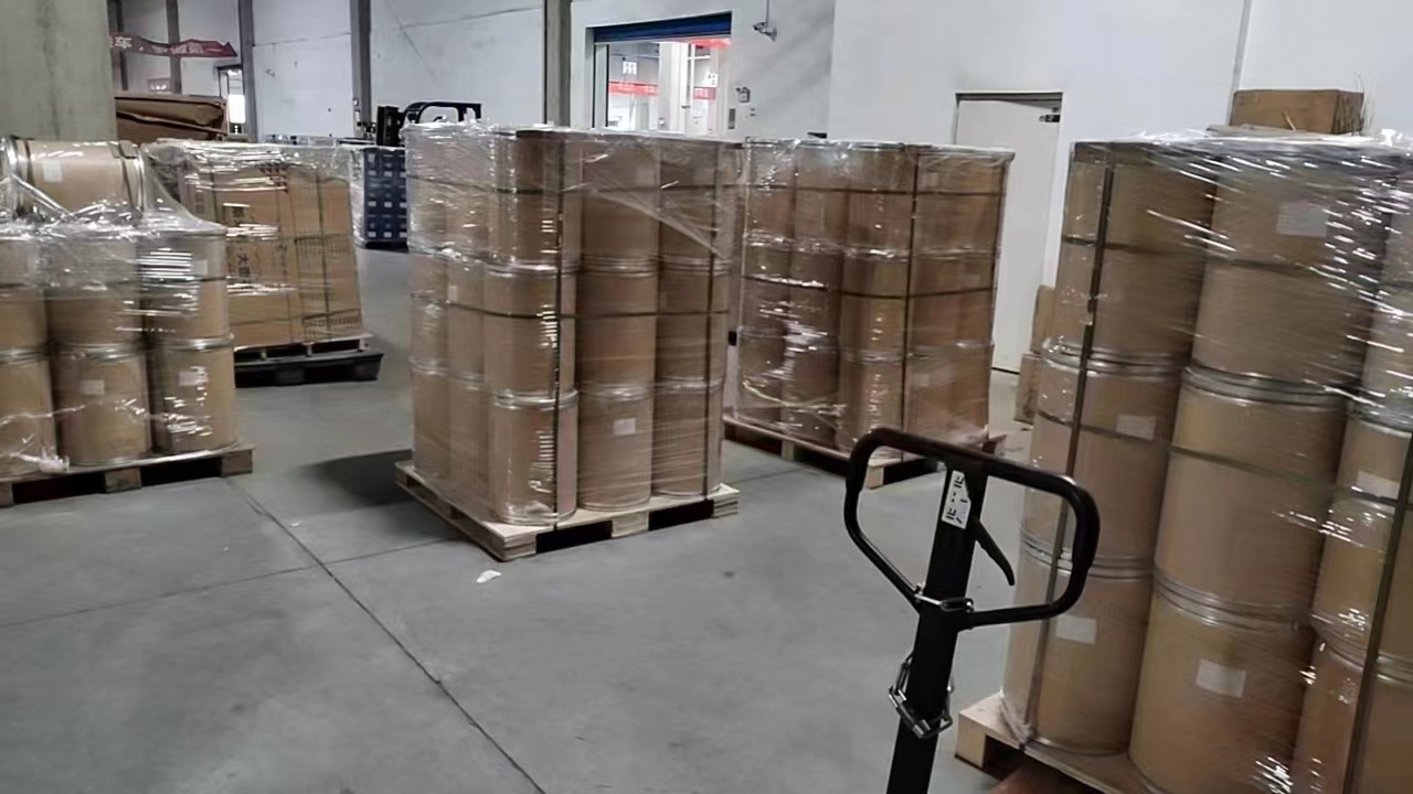 Cardboard box packing step