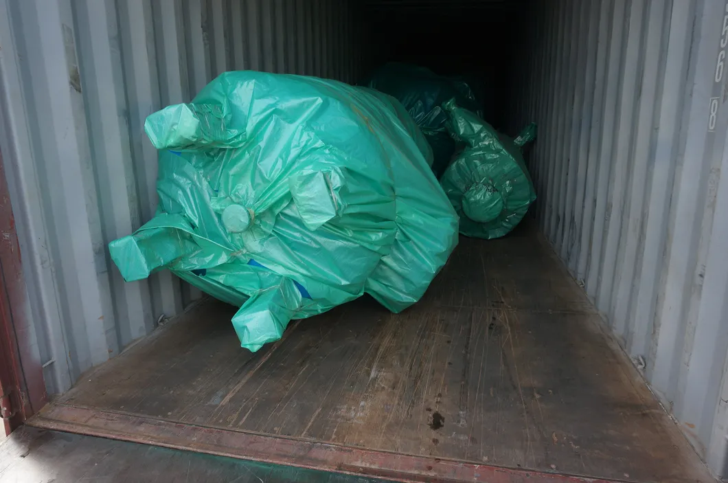 30t/D Oil Refinery Container Loading 1