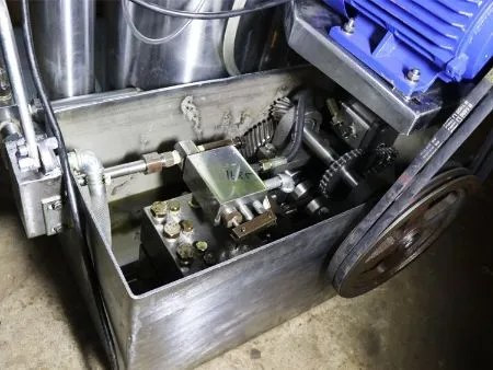 Double pump hydraulic system