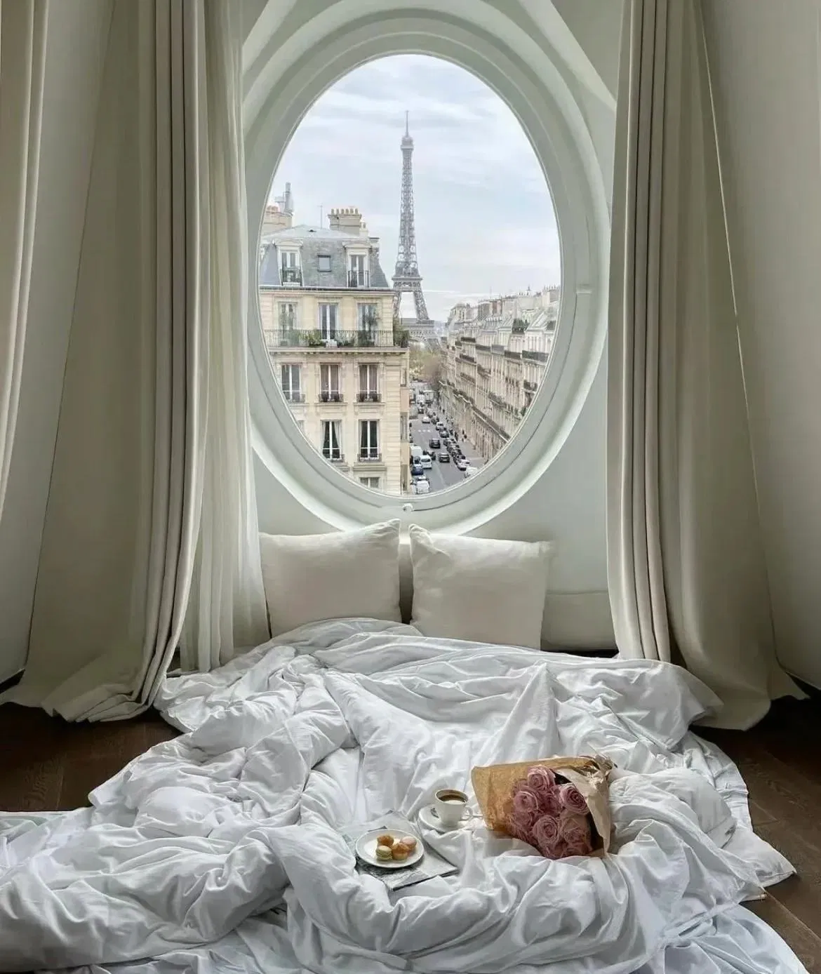 Customized Size and Shape PVC Aluminum Window for Bay and Attic Use