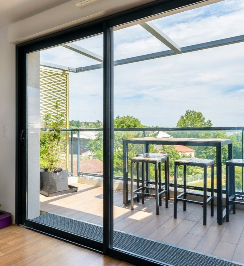 Sliding Door Detail 2