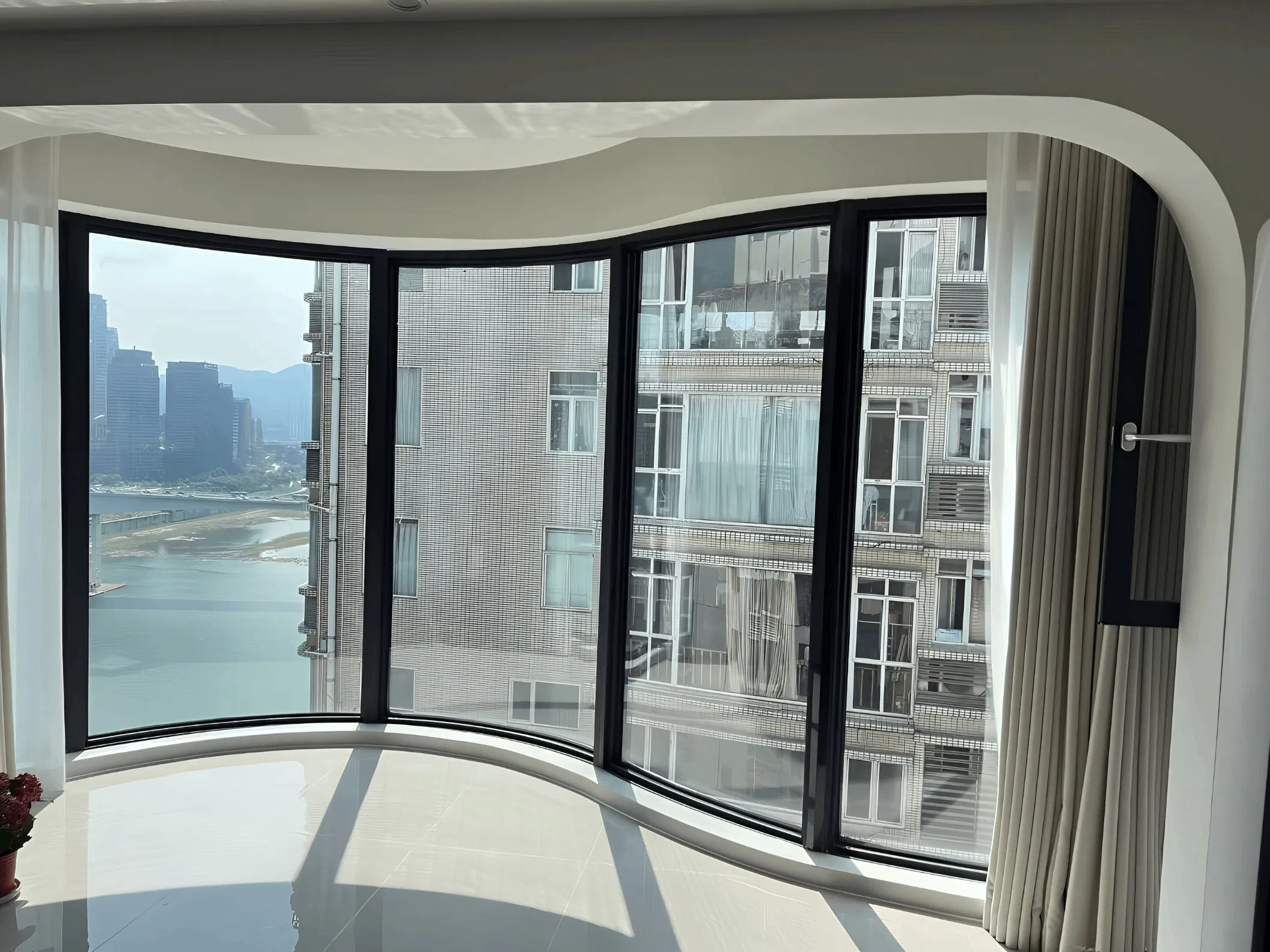 Custom Whole House Aluminium Doors and Windows Tempered Glass Waterproof Window